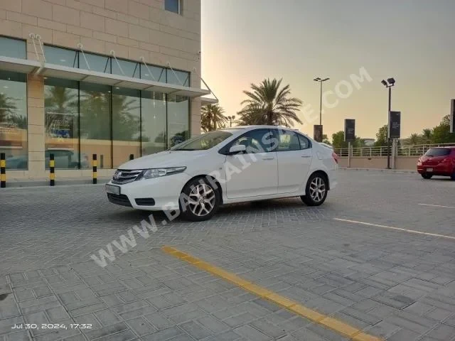 Honda City 2013 Sedan Automatic 4 155,000 FWD White Gasoline