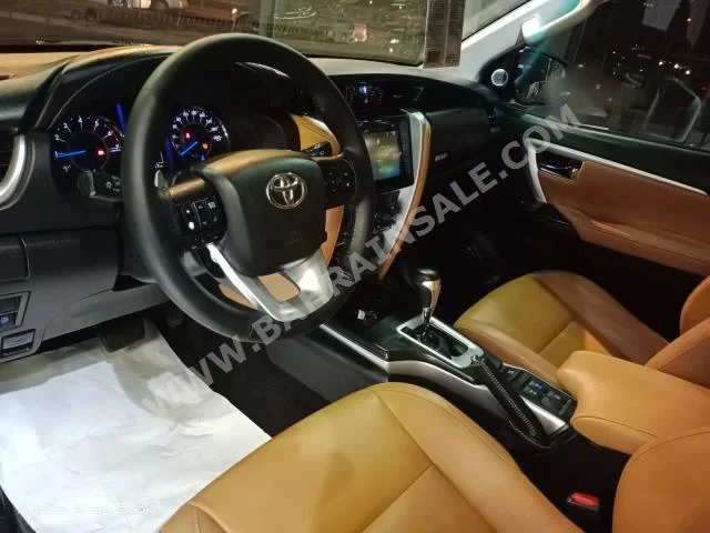 Toyota Fortuner 2018 SUV Automatic 6 127,000 4WD Black Gasoline